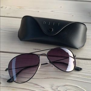 Diff Eyewear Cruz Black + Grey gradient Smoke